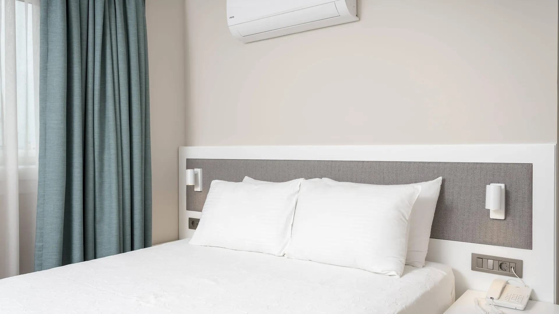 Ayvalı Bay Nihat Otel Lale تركيا