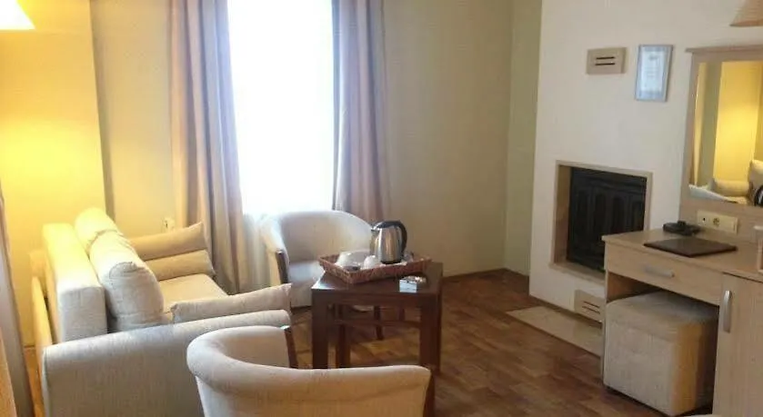 Bay Nihat Otel Lale Ayvalı
