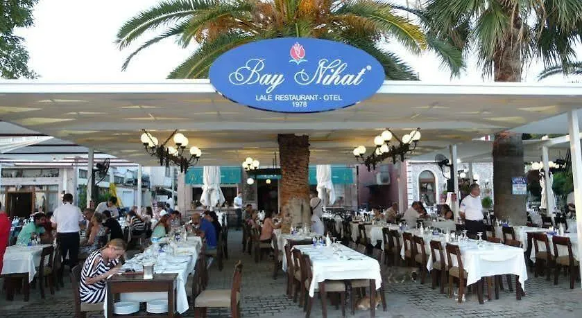 Ayvalı Bay Nihat Otel Lale 0*,  تركيا